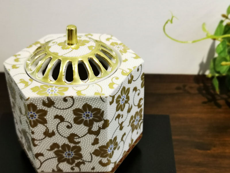 九谷焼 3.5号香炉 白粒鉄仙