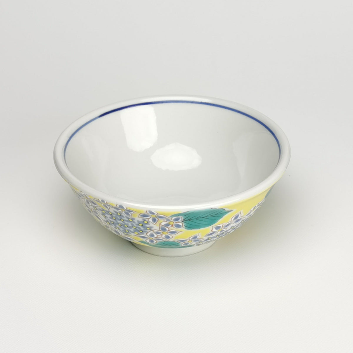 九谷焼 色絵飯碗 四季の花(あじさい)