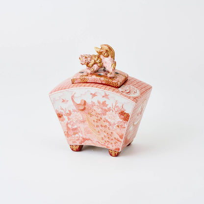 赤絵牡丹孔雀文香炉